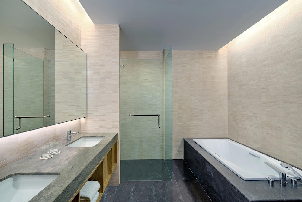 Aloft South Jakarta 6/46