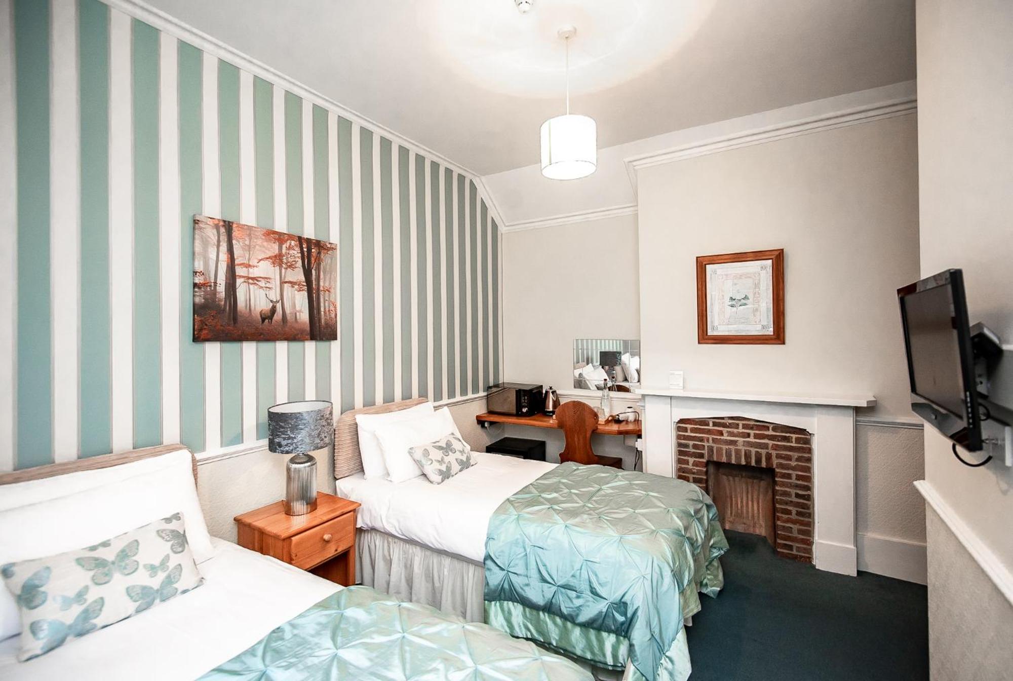 Trivelles Waterhall Country Hotel 4/22