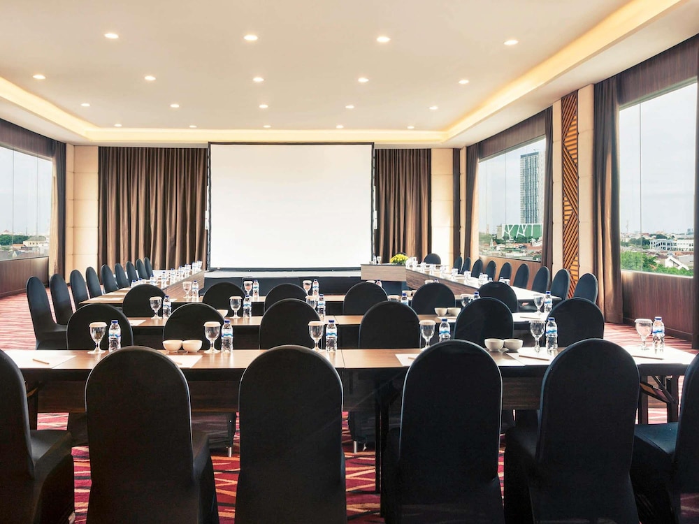 Mercure Surabaya Grand Mirama 71/81
