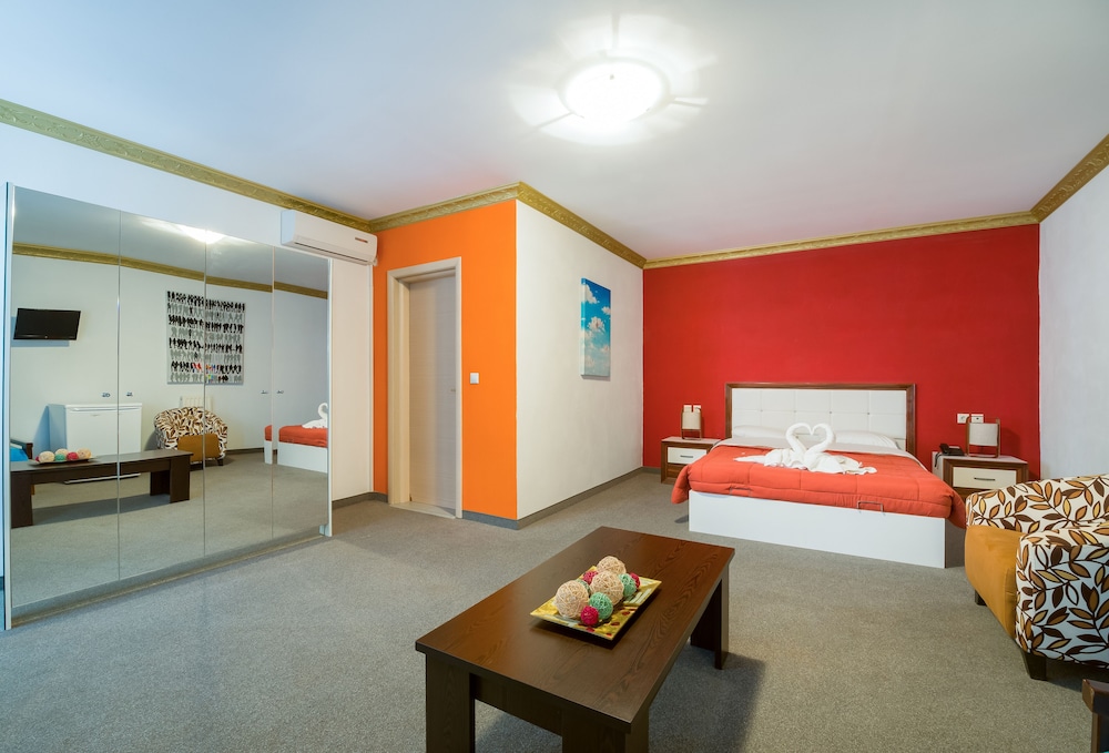 Paradice Hotel Luxury Suites 37/50