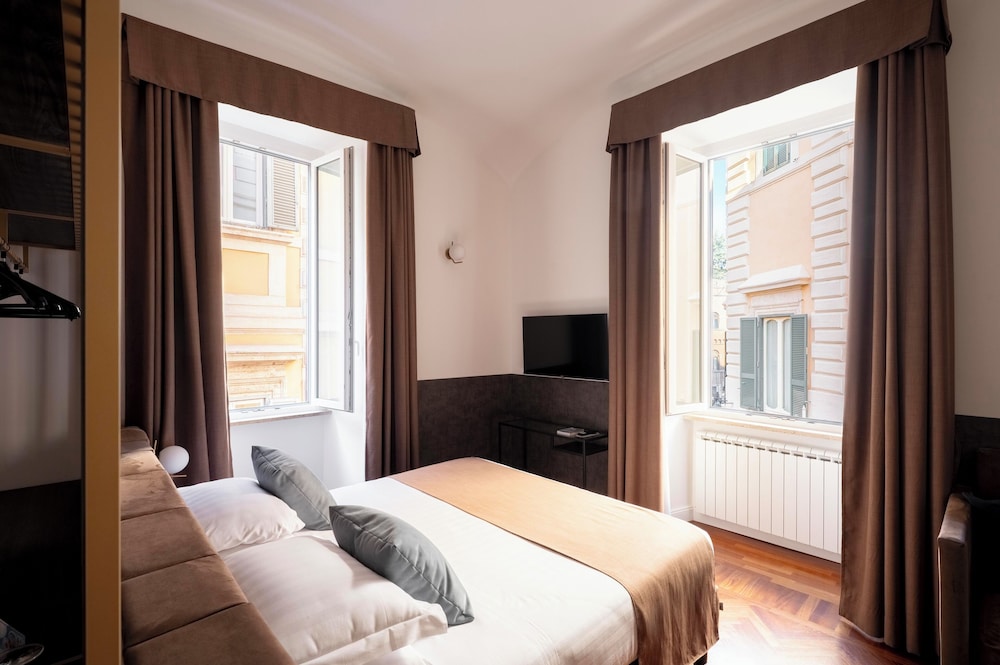 Vittoriano Suite 14/59