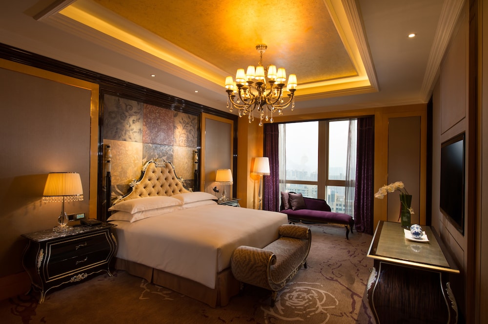 Hilton Zhengzhou 10/75