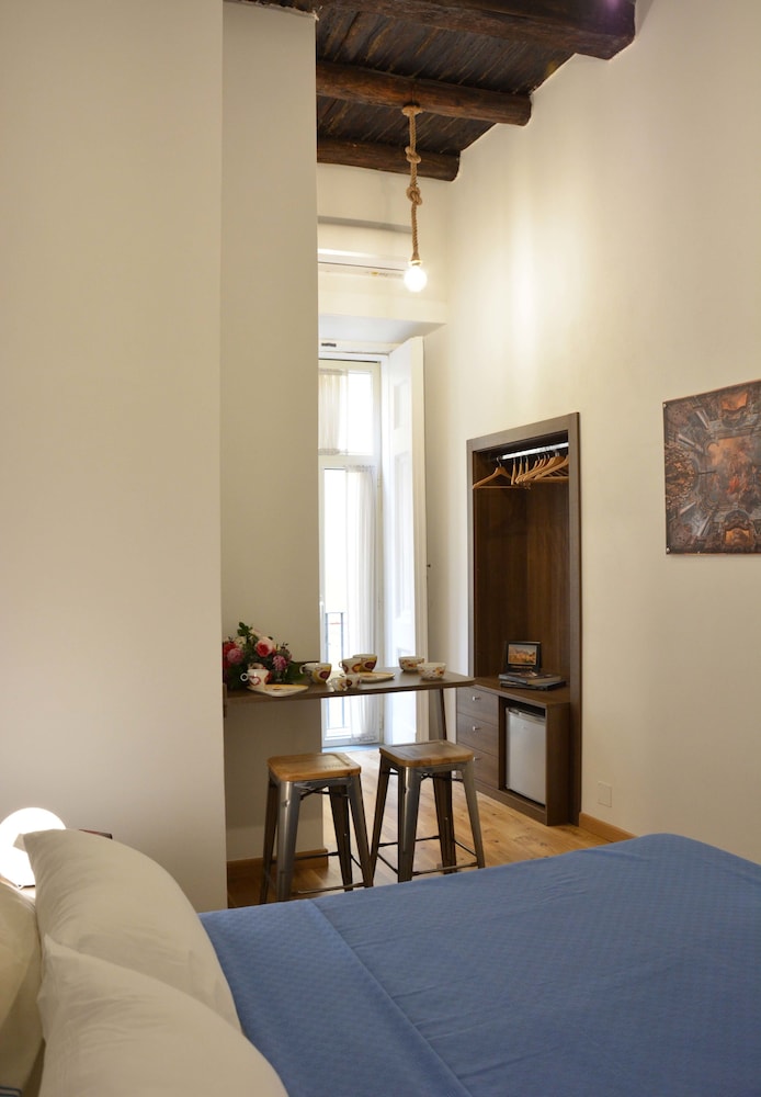 Domus Studio 25 Bed and Breakfast 35/50