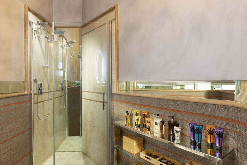 Palm Suite Manfredi 64/65