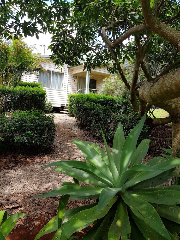 Camelot Boutique Accommodations 45/54