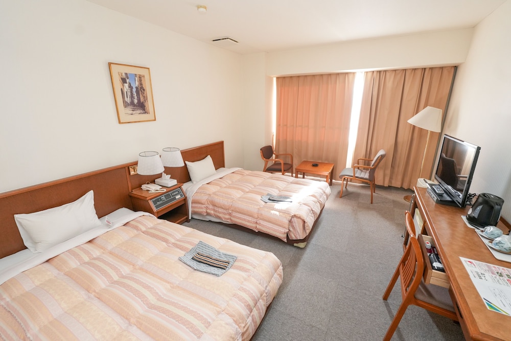 Tendo Central Hotel 15/57