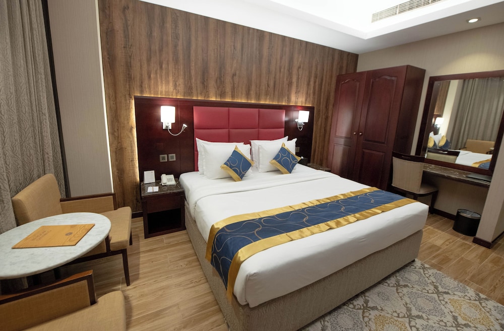 Ramee Guestline Hotel 18/63