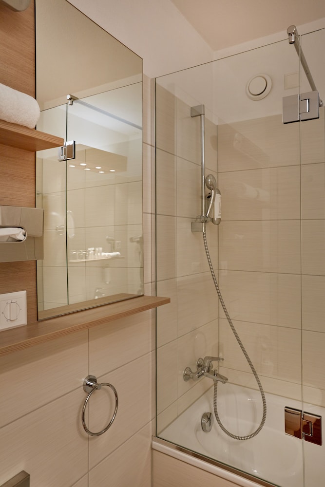 H4 Hotel Arcadia Locarno 40/79
