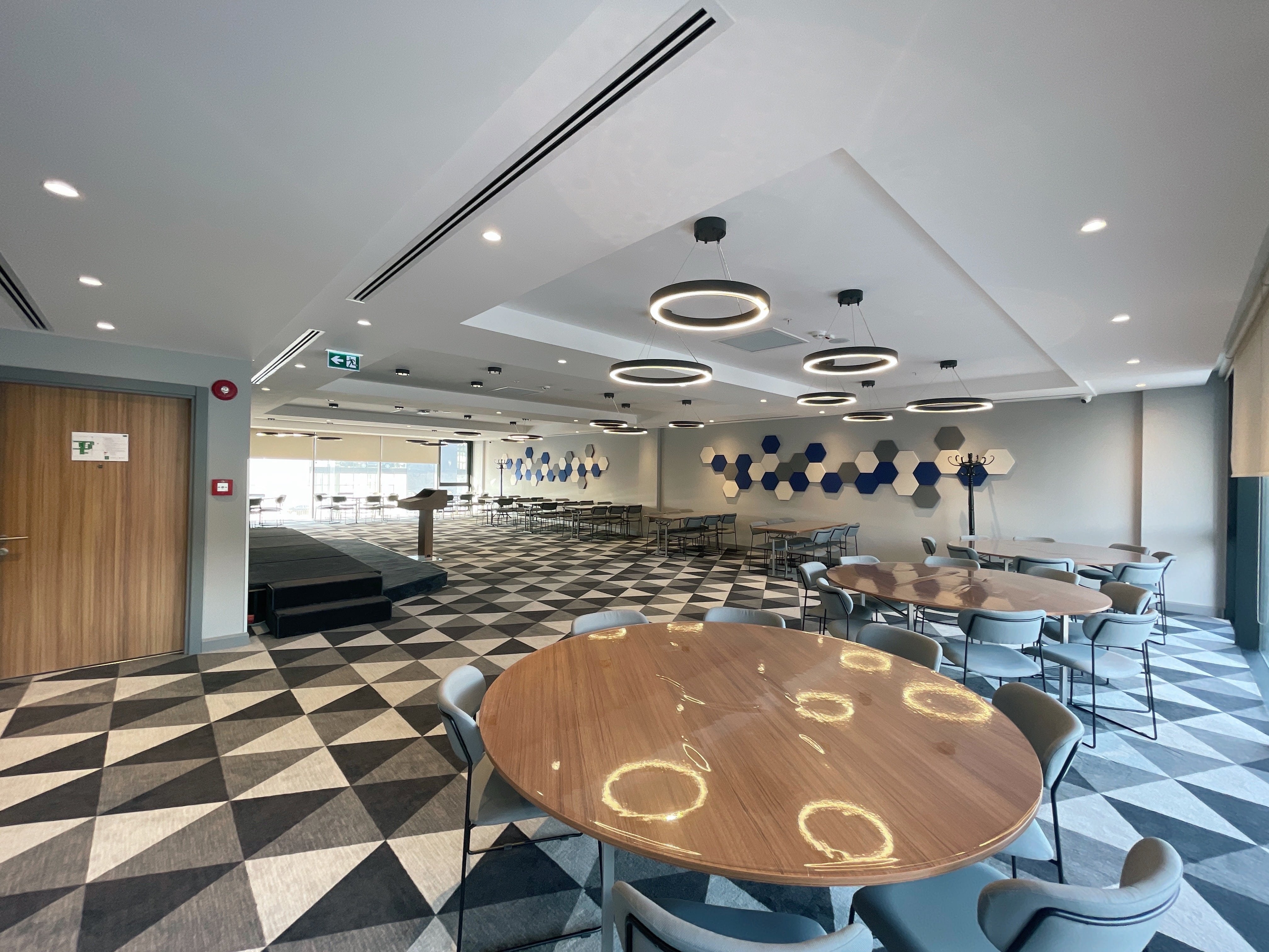 Holiday Inn Express Ankara - Airport 35/44