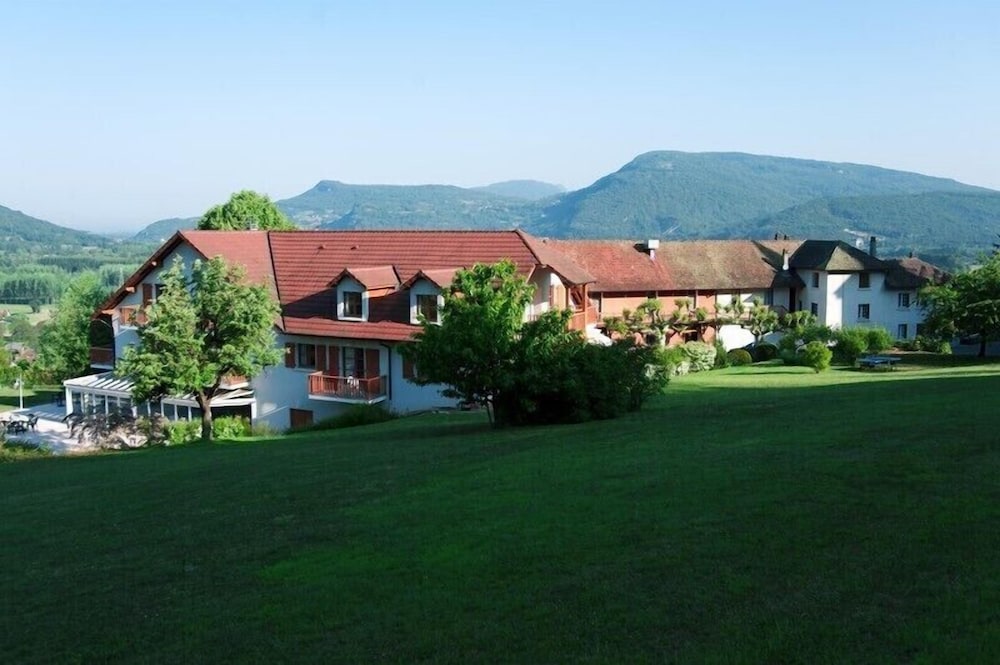 Hotel Les Bergeronnettes 54/60