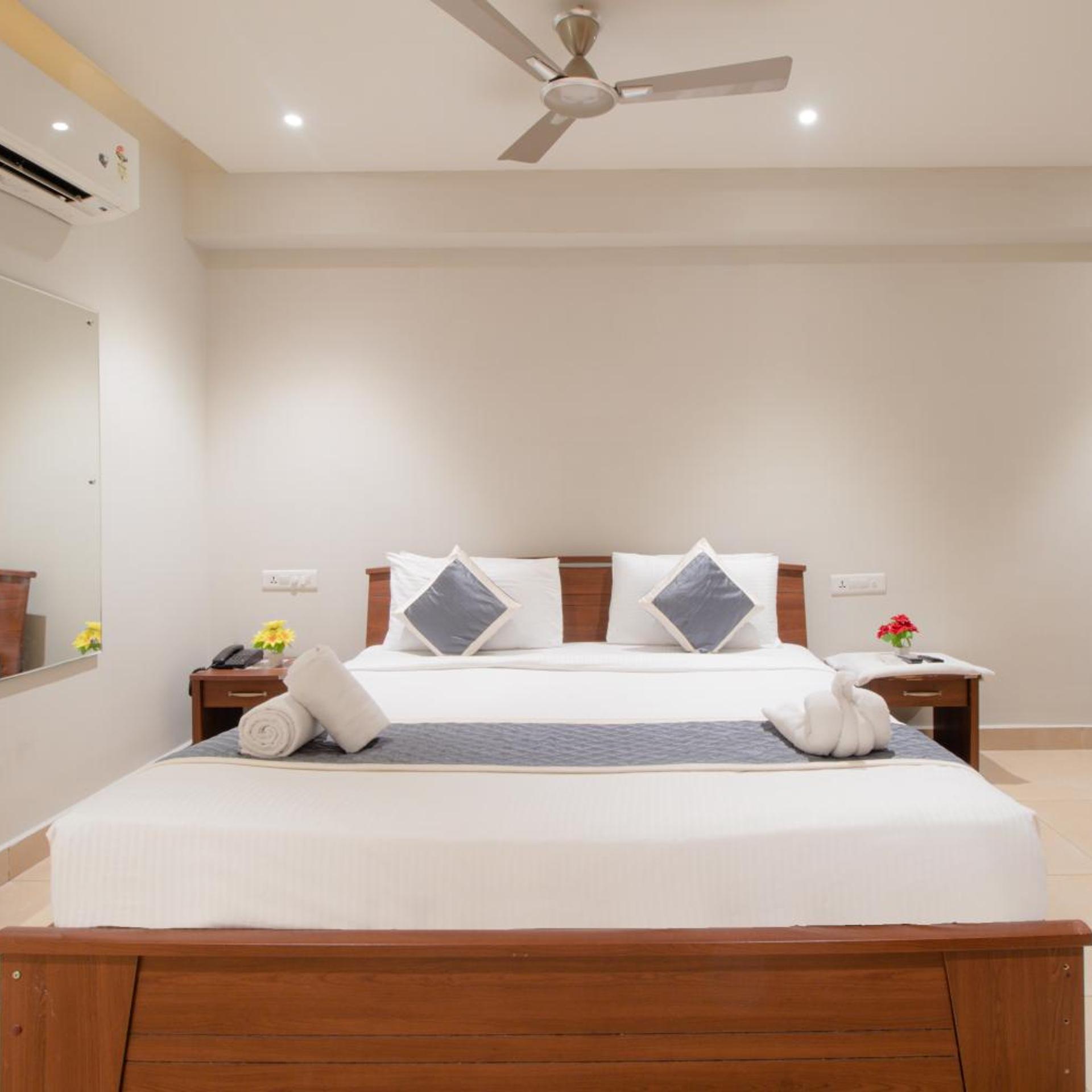 Beestay Hotels MG Road Vijayawada 7/24