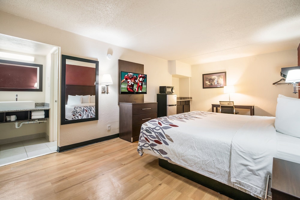 Red Roof Inn Dallas - Richardson 11/35