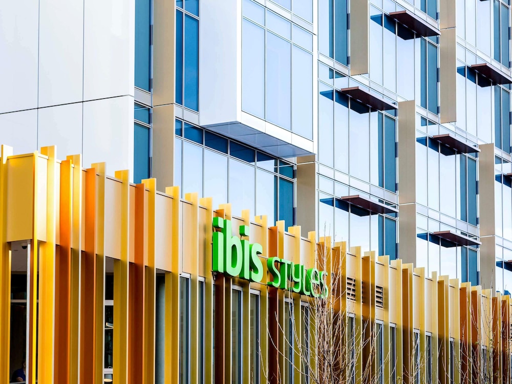 Ibis Styles East Perth 48/50