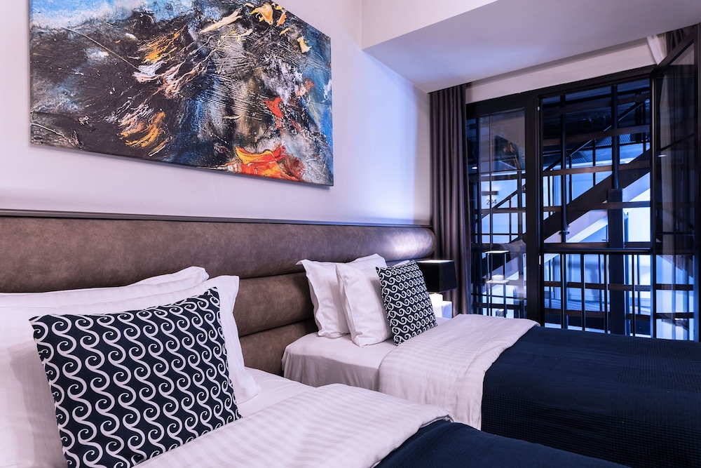 Nabu Hotel 50/69