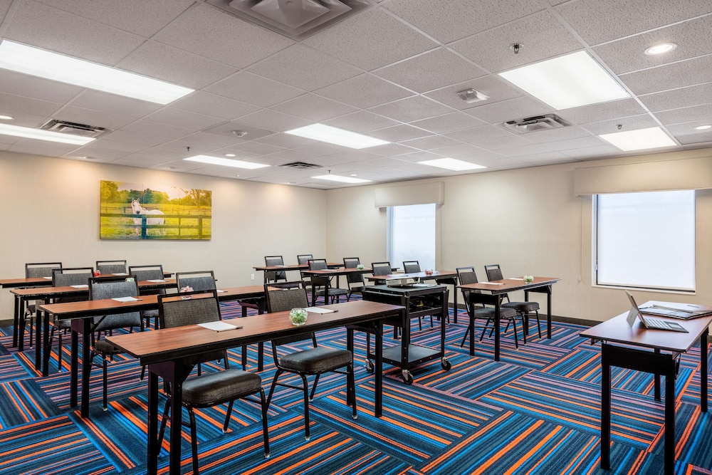 Hampton Inn & Suites Hopkinsville 39/45