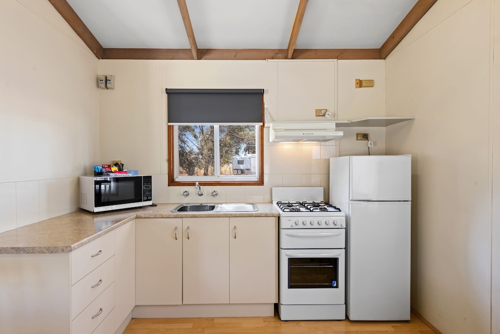 DISCOVERY PARKS - MOAMA WEST 29/32