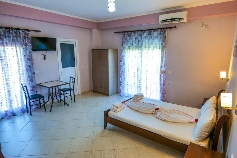 Hotel Chris 13/71