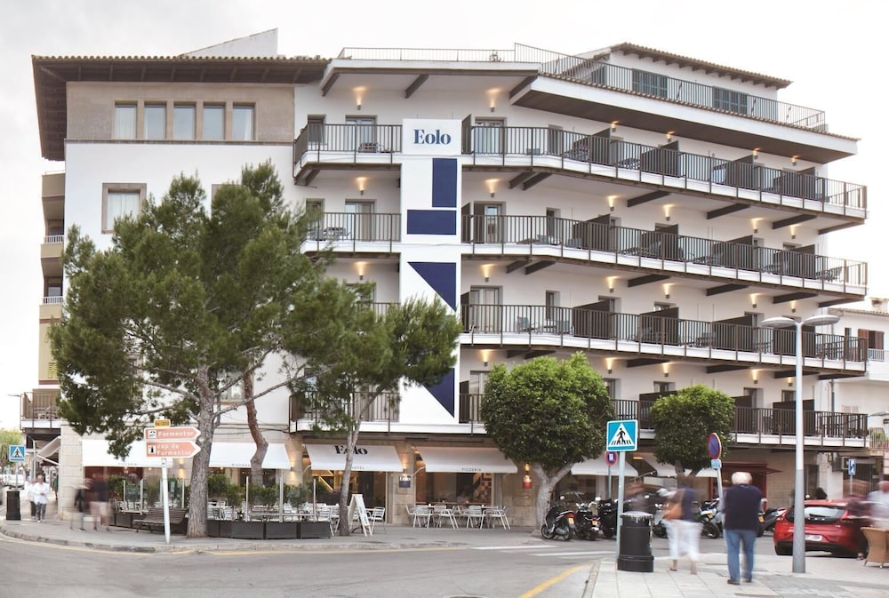 Eolo Hotel 2/72