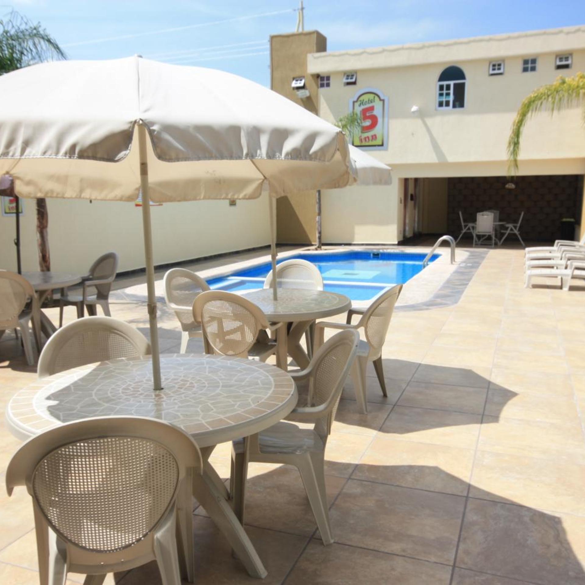 Hotel 5 Inn 22/50