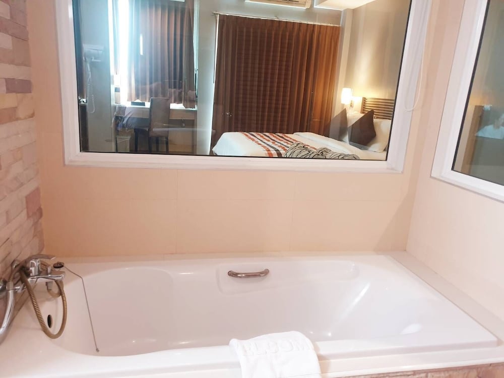 Green Hotel Resort Khon Kaen 55/55