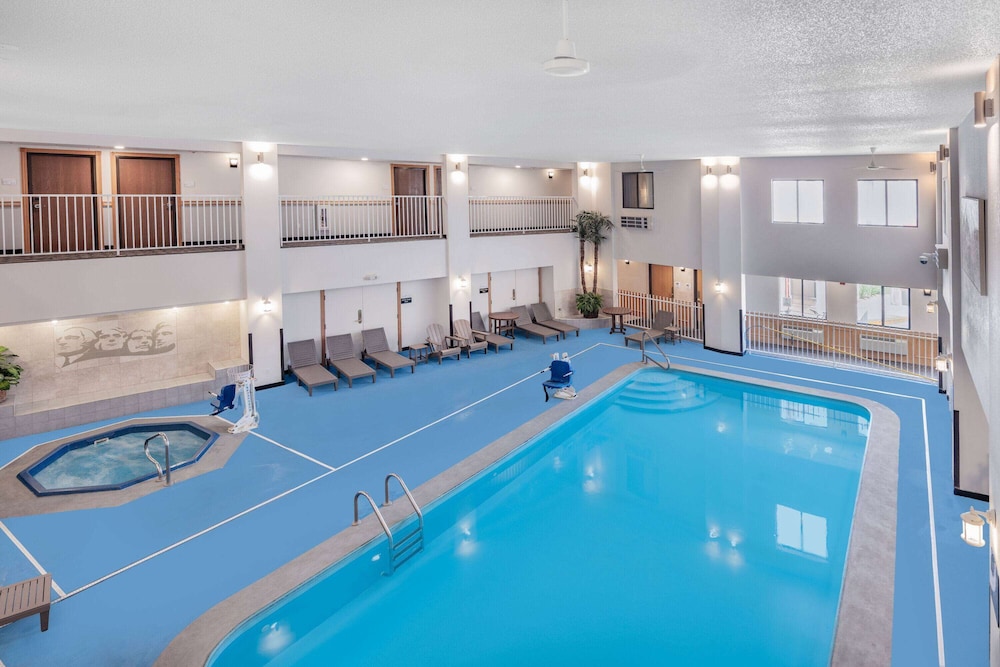 Ramada By Wyndham Keystone Near Mt Rushmore 42/61