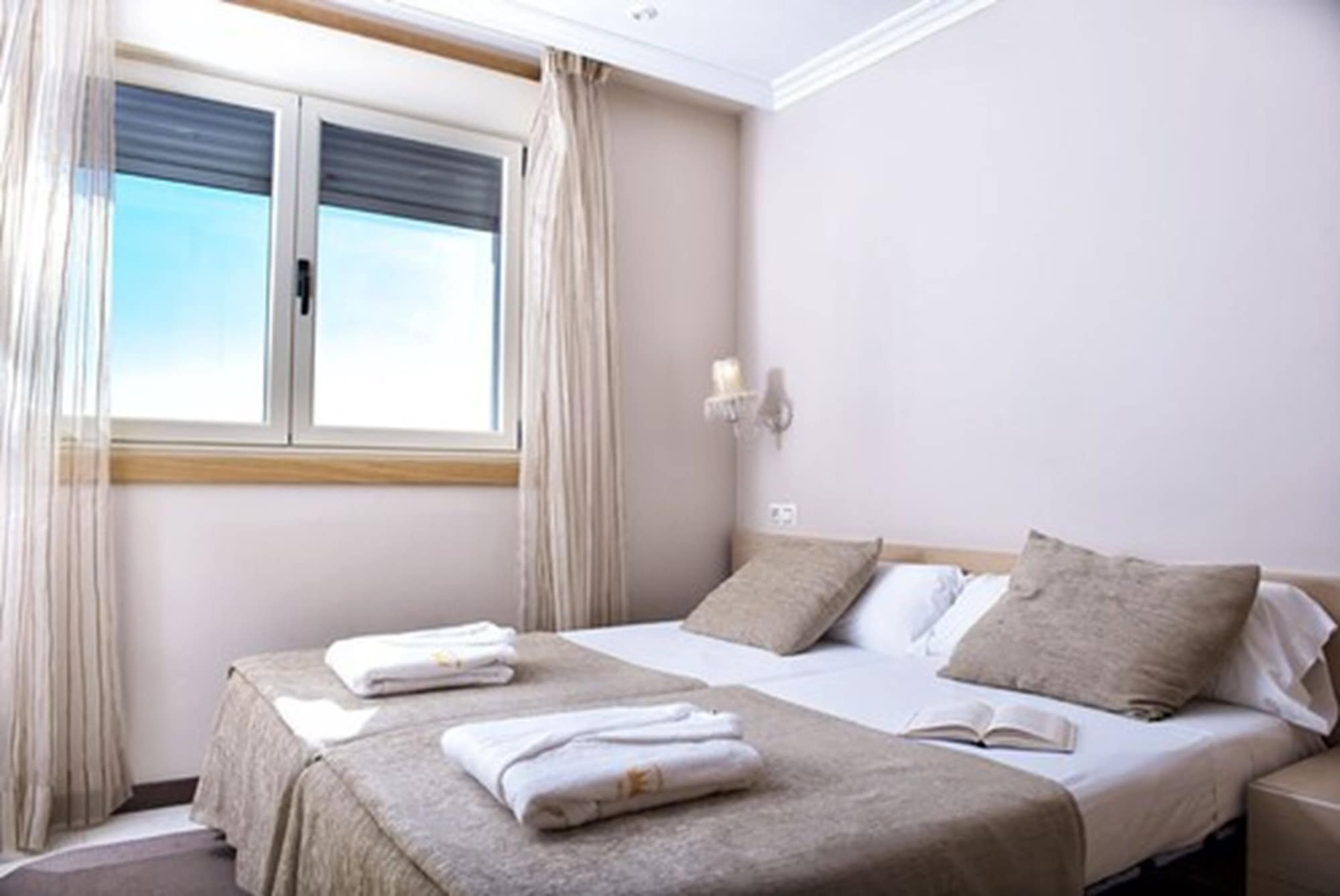1 BEDROOM, PENTHOUSE