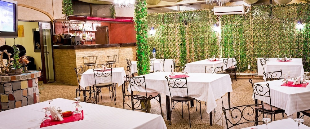 Hotel Eos Bucharest 23/32