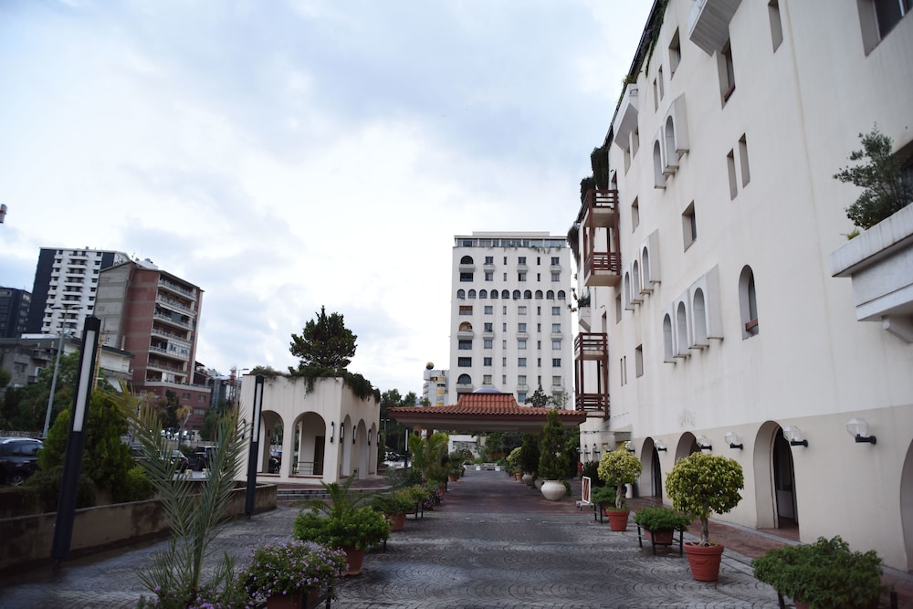 Portemilio Hotel & Resort 64/76
