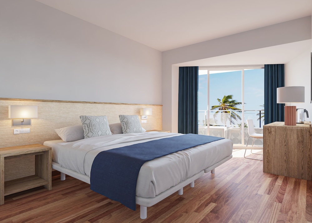 Hotel Costa Malaga (Adults Recommended) by Pierre & Vacances 19/57