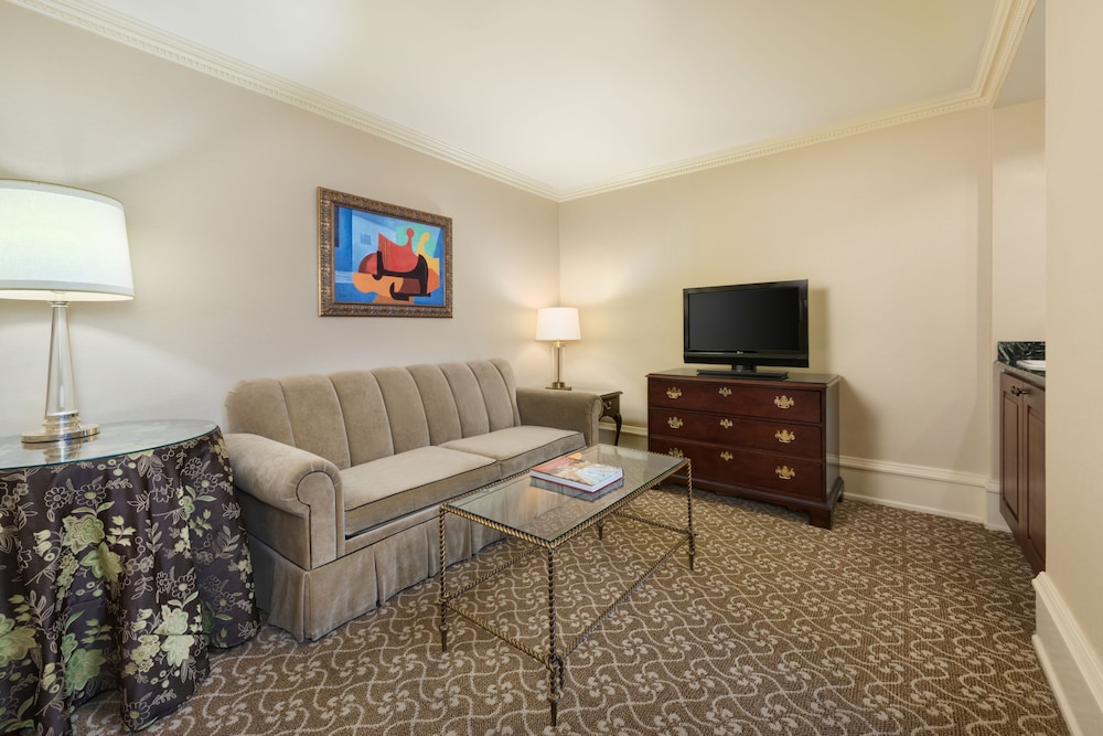 The Pfister Hotel 41/70