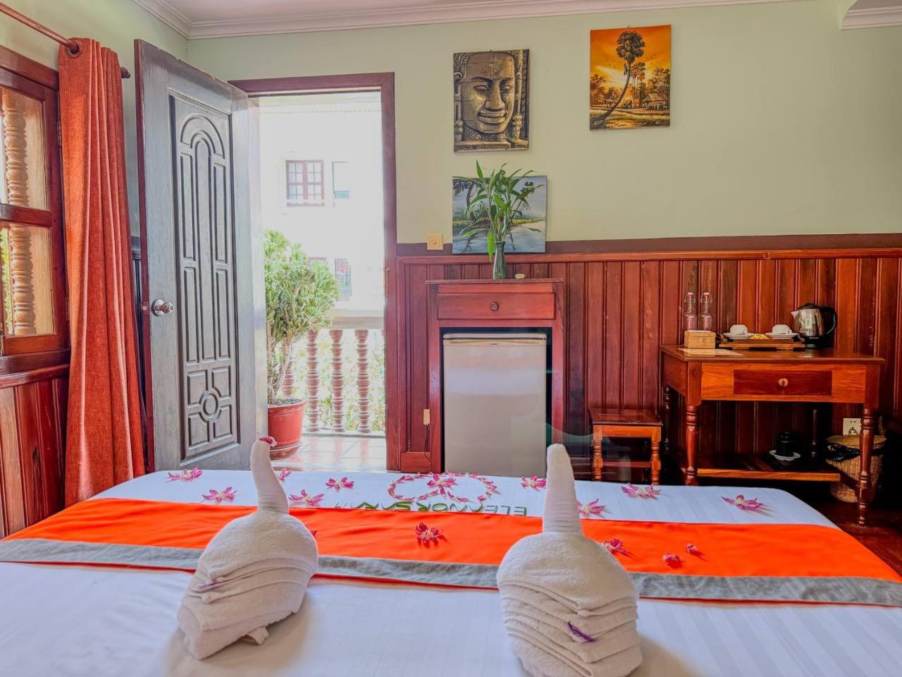 غرفة ديلوكس بسرير مزدوج أو سريرين منفصلين بشرفة، Siem Reap Center Hotel 6/10