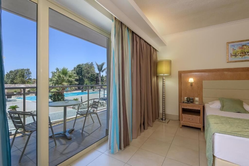 Natura Park Village Hotel & Spa 28/58
