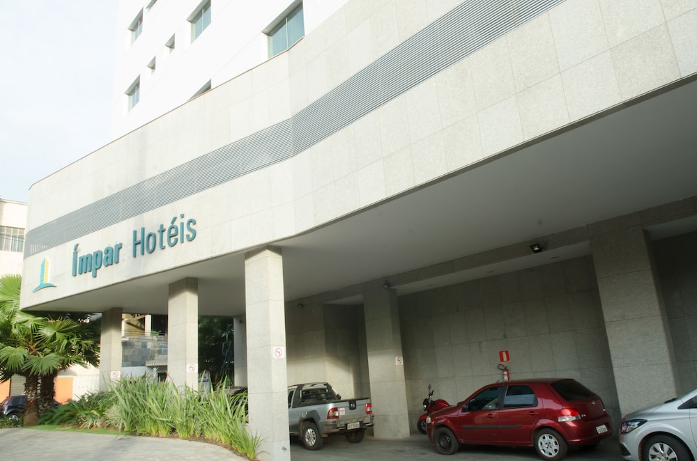 Impar Suites Expominas Hotel 47/49