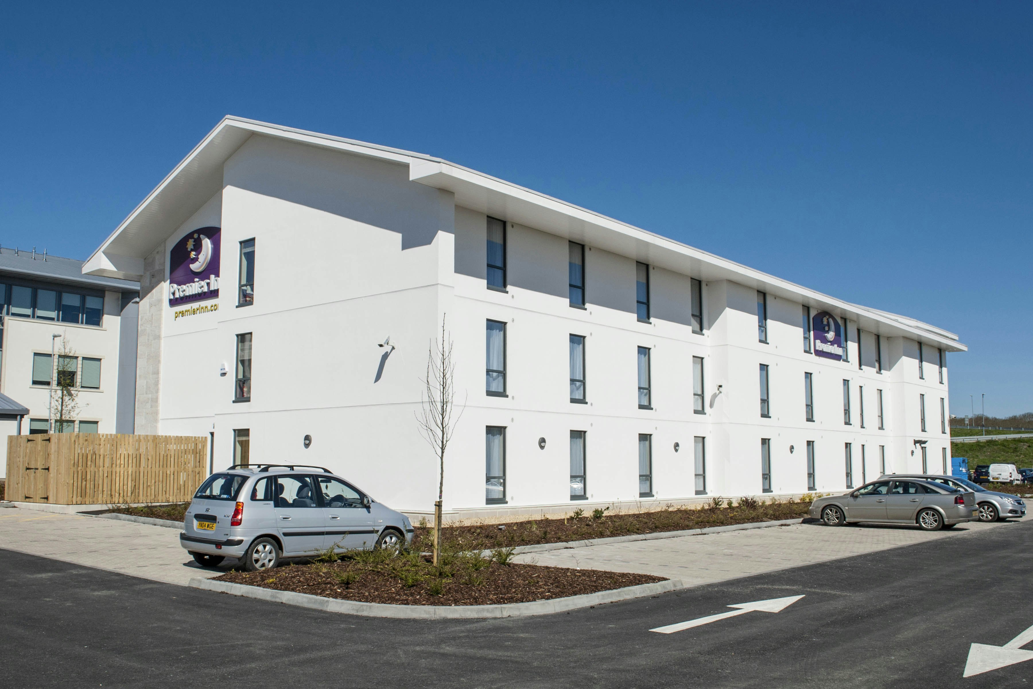 Premier Inn Weymouth 35/42