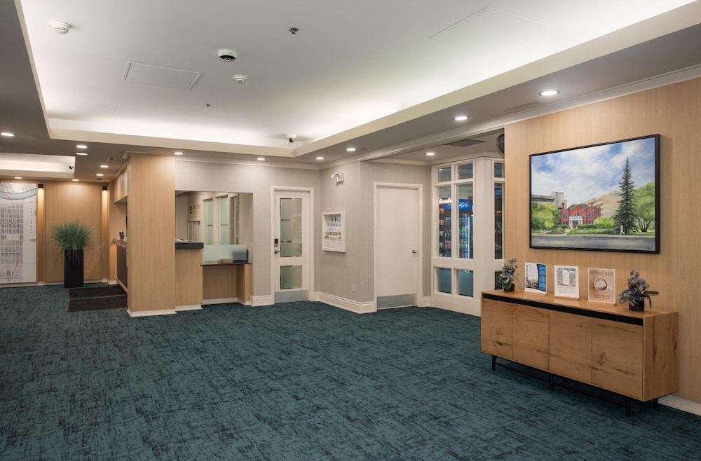 Campus Tower Suite Hotel 10/67