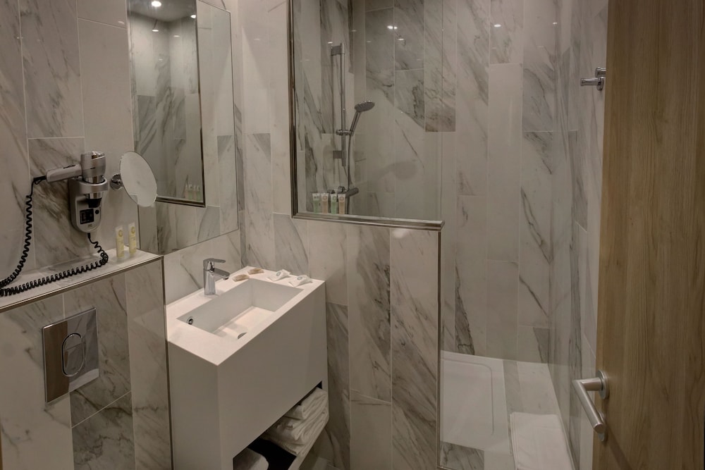 Best Western Plus Hotel Comedie Saint-Roch 19/58