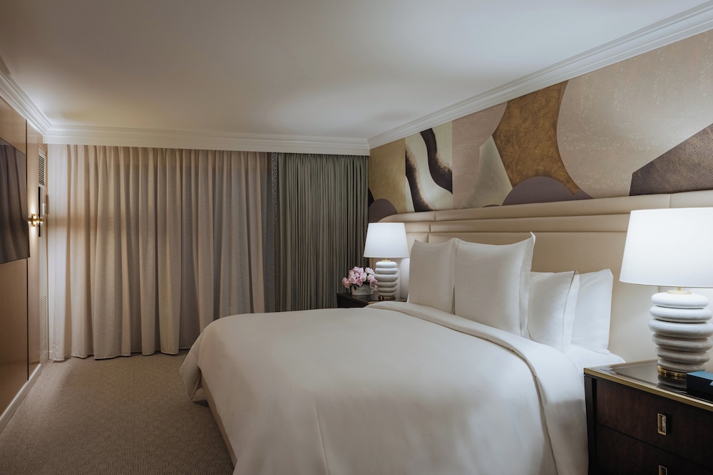 Pacific, Suite, King Bed, Ocean Front