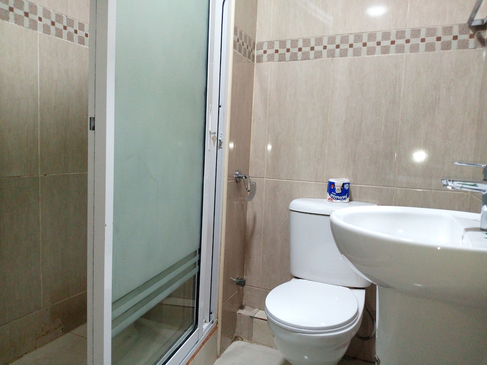 Dionzec Hotel & Suites 15/15