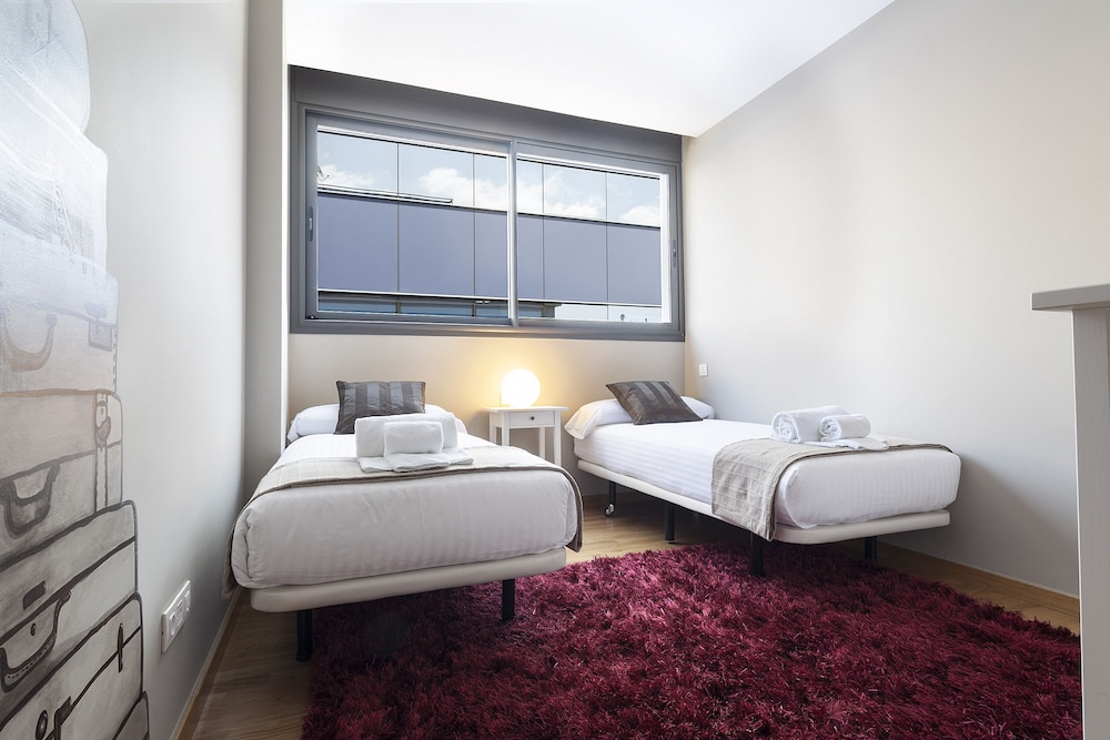 3 BEDROOMS, APARTMENT