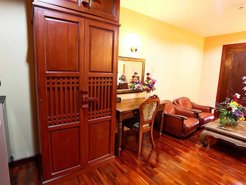 At Chiang Mai Hotel 32/50