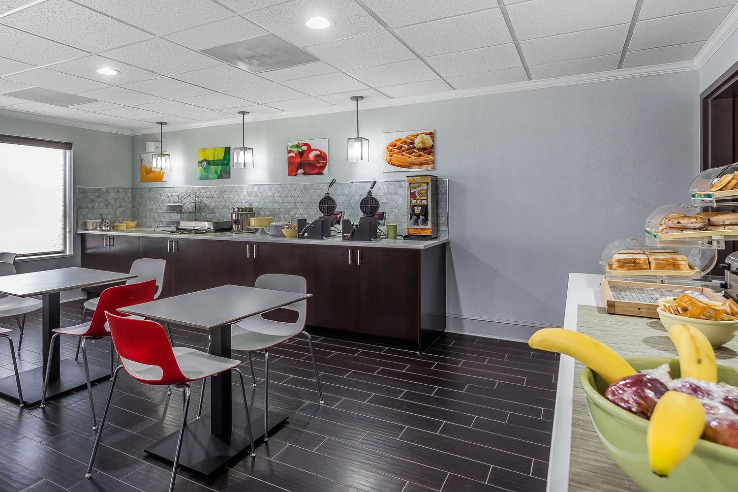 Quality Suites Pineville Charlotte 13/18