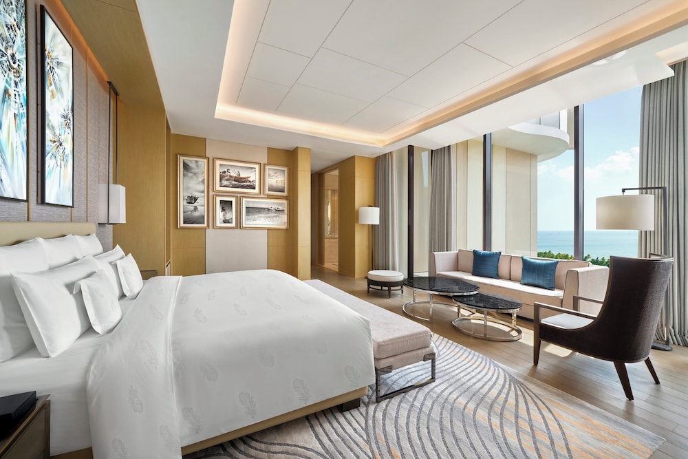 Bridge, 2 Bedrooms, Suite, King and Twin Beds, Ocean View, Club Lounge Access