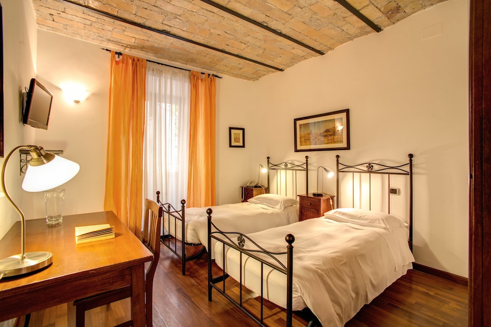 RESIDENZA DOMIZIA 14/28