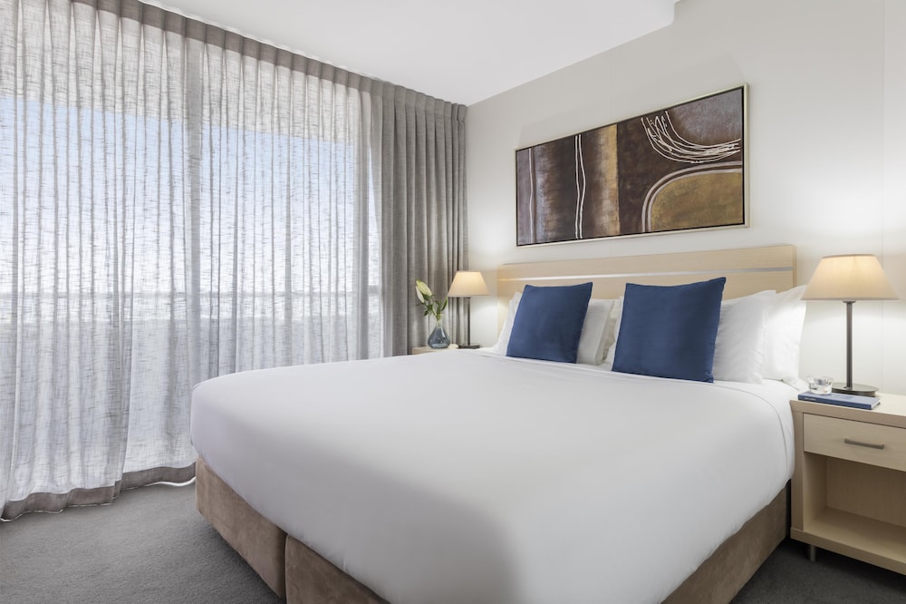 Oaks Brisbane Aurora Suites 27/74
