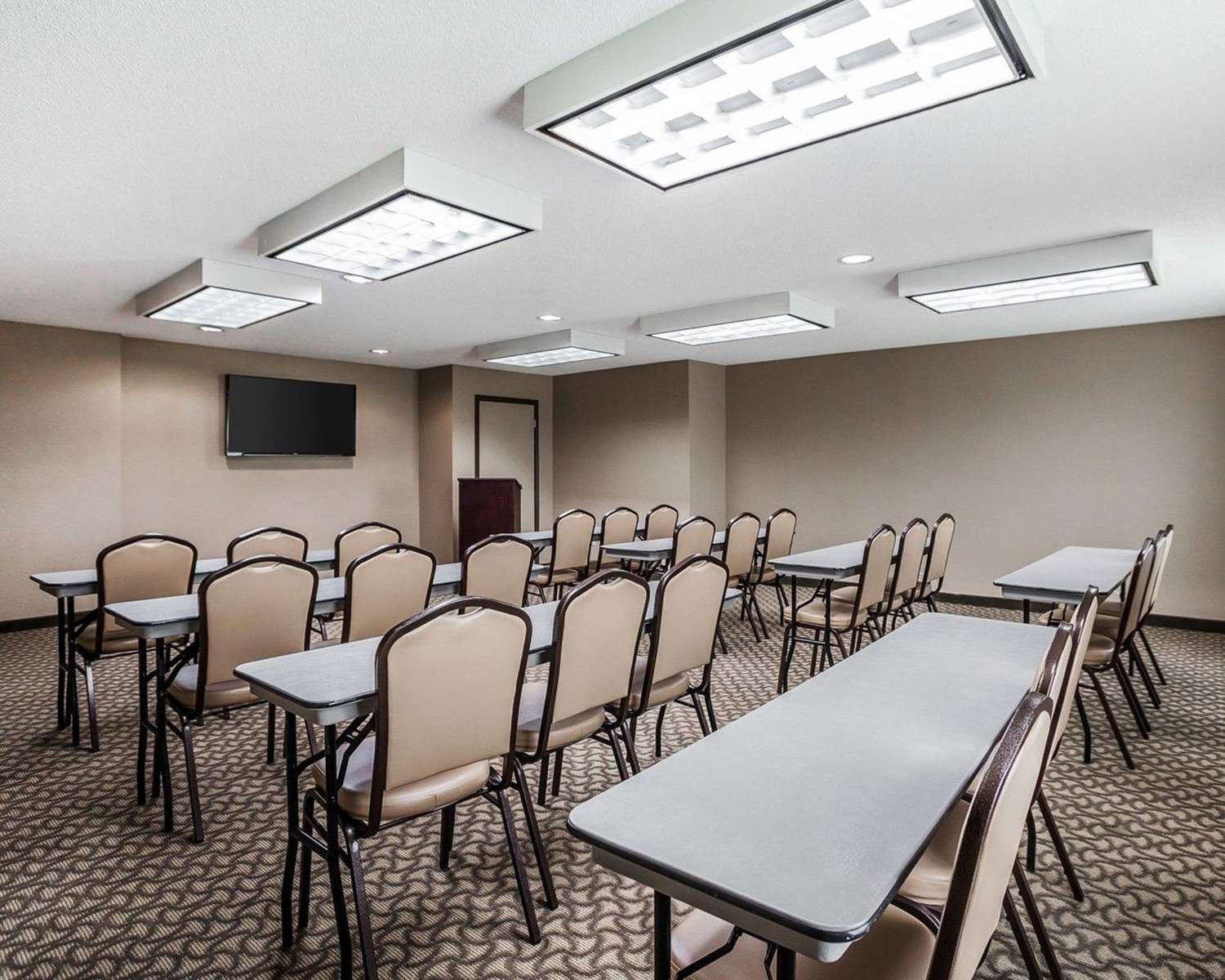 Comfort Inn And Suites Moberly Ex Holiday Inn Express Moberly 30/36