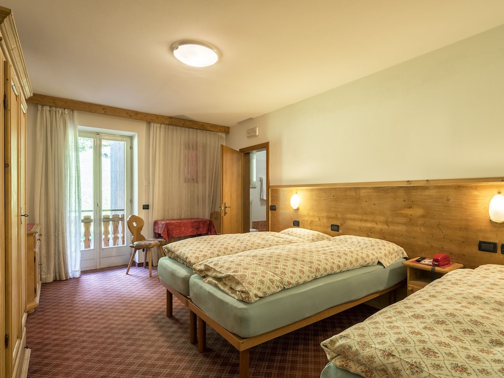 ALBERGO PANORAMA 8/30