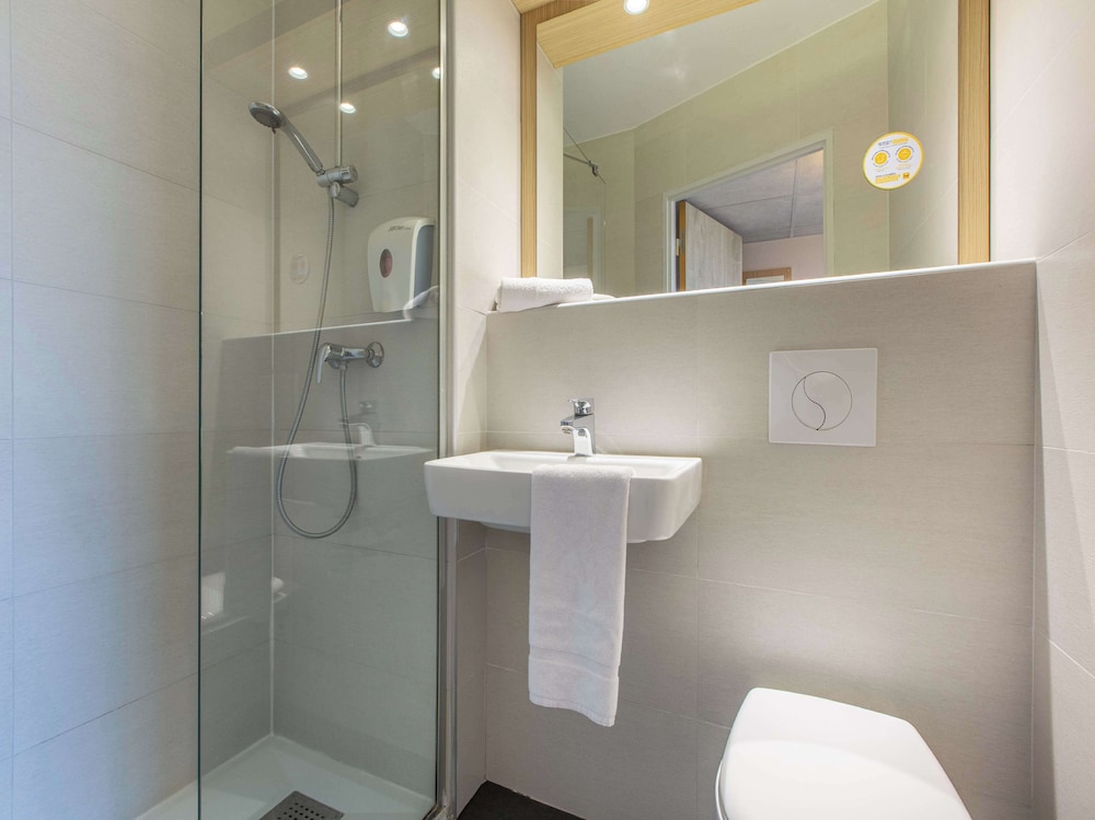 Hotel Premiere Classe Chartres Barjouville 47/50
