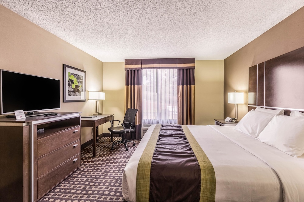 Quality Inn West Plains MO 15/42