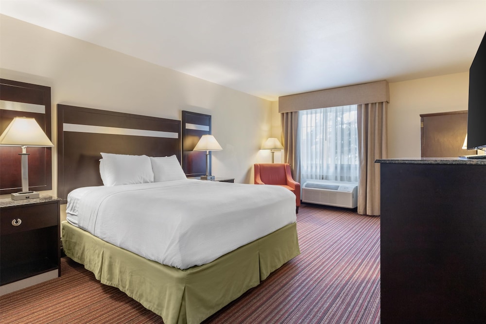 غرفة قياسية بسرير كوين لذوي الإعاقة، Best Western Parsons Inn 2/6
