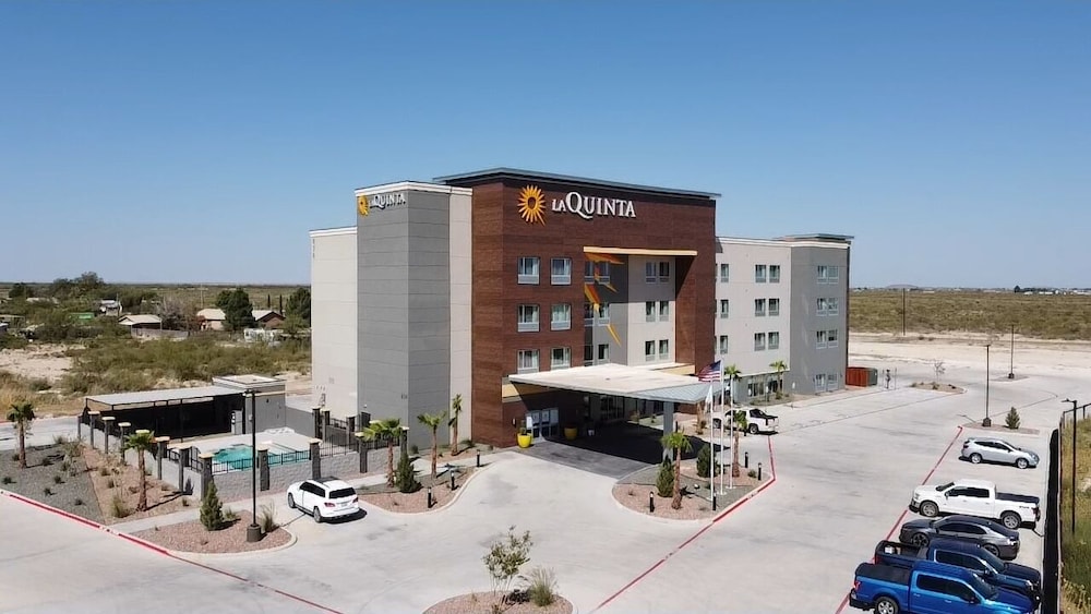 La Quinta Inn Suites By Wyndham Fort Stockton Northeast 57/62